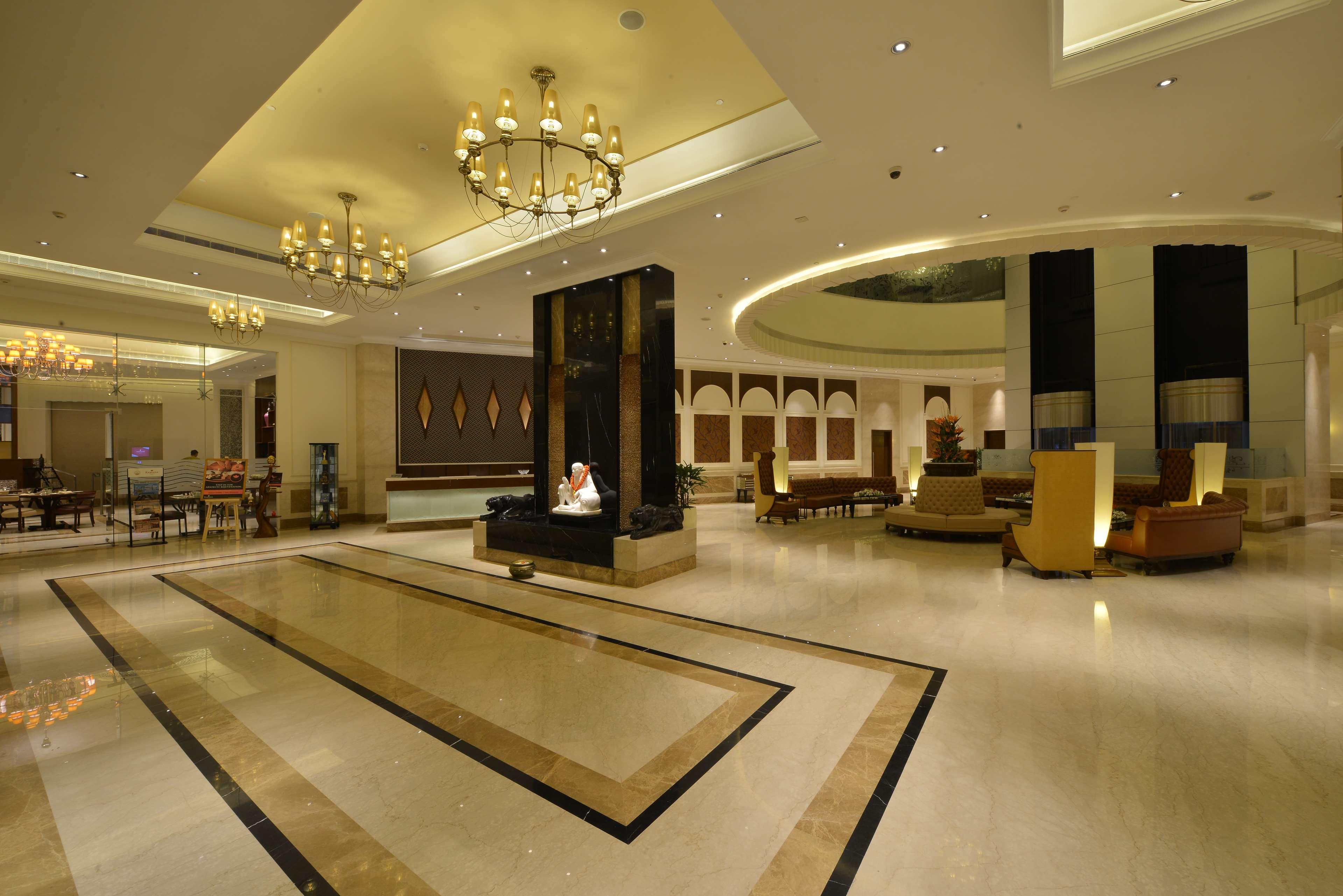 Hotel Ramada Plaza Chennai Zewnętrze zdjęcie